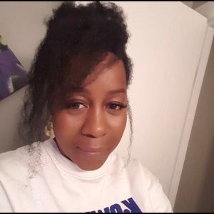 Meet your Posher, Lucy